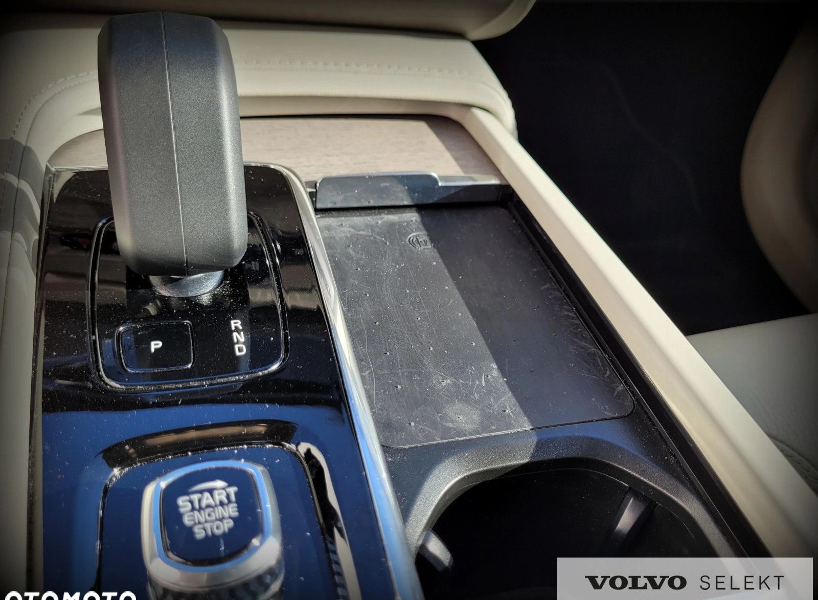 Volvo XC 90 cena 289555 przebieg: 46181, rok produkcji 2023 z Jędrzejów małe 562